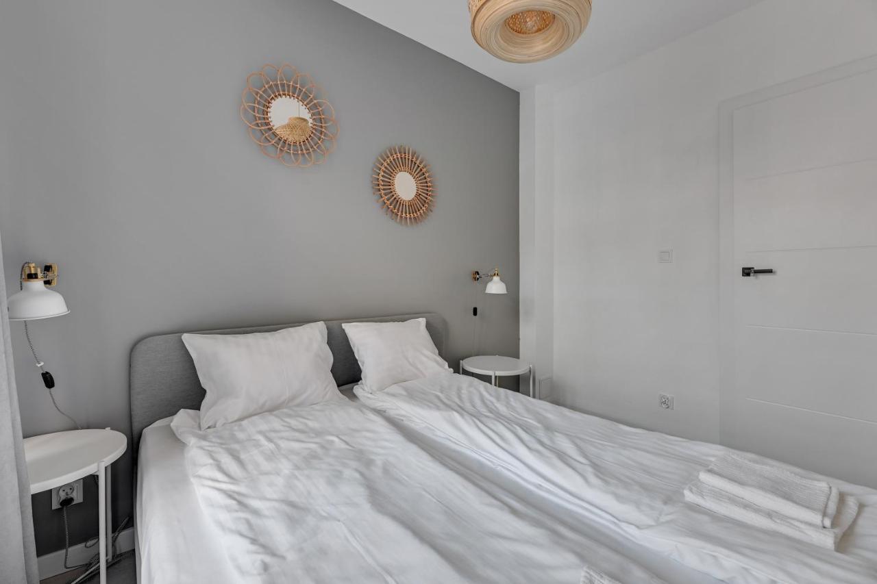 Comfort Dlugi Targ Apartment *